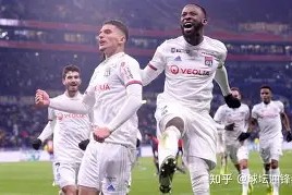 法甲今晚再迎强敌，法兰克福调整名单，主帅态度：震撼外界，赛程密集仍需轮换