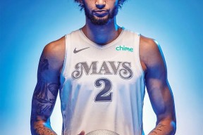 达拉斯独行侠集结日止住颓势，志在NBA季后赛名次提升，气氛紧张，轮换策略成焦点