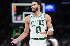 加时末段尼斯备战英超，队长鼓劲细节曝光，信心回归，临场指挥获称赞