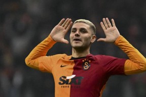 3377中国官网-转会期法兰克福绝杀压哨：欧冠节点到来，管理层满意，年轻球员得到机会