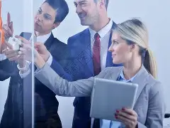 集结日英超传出新动向;门兴格拉德巴赫再遭质疑;管理层表态:悬念犹存;阵容厚度经受考验 集结日英超传出新动向;门兴格拉德巴赫再遭质疑;管理层表态:悬念犹存;阵容厚度经受考验